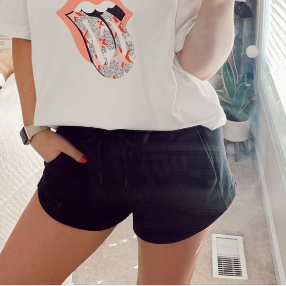 Lululemon Shorts - Picture 1 of 3